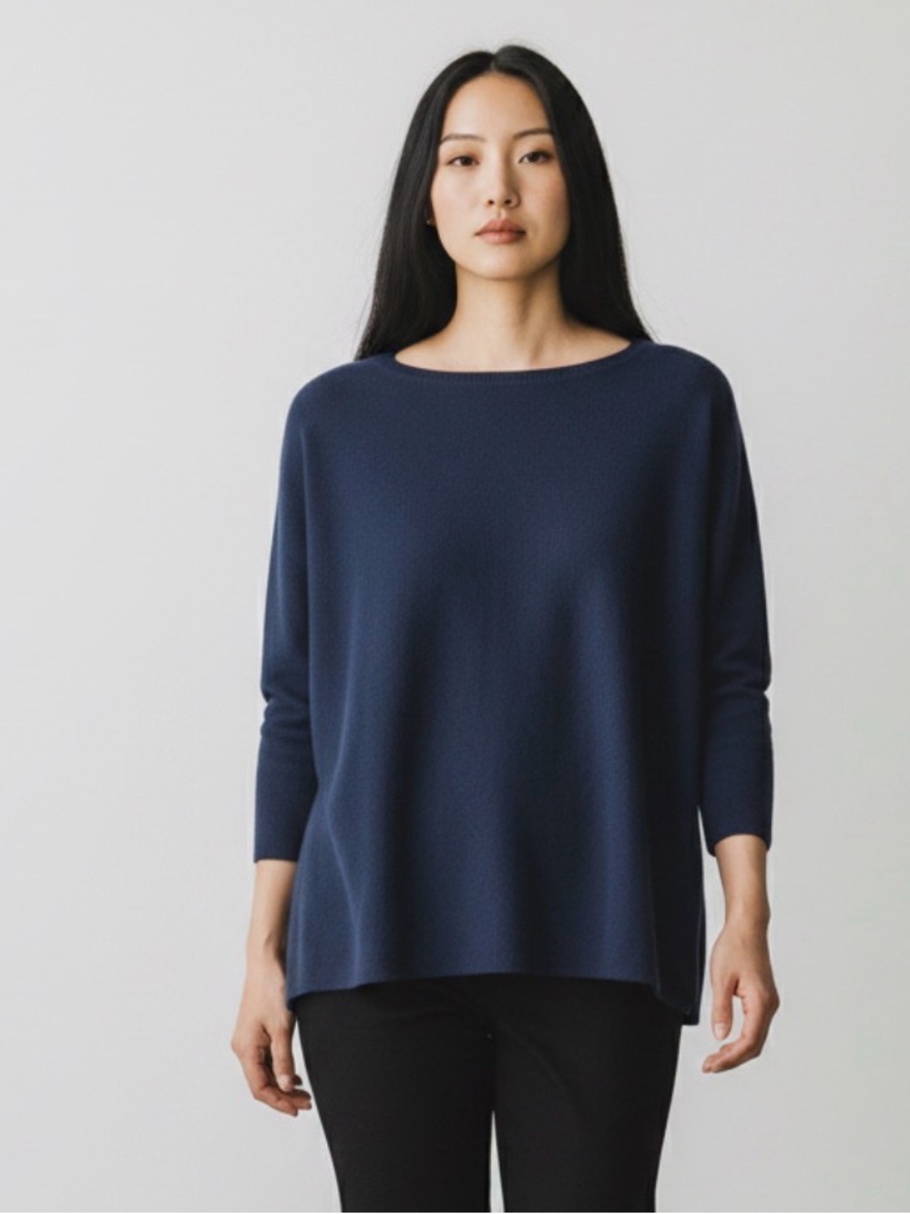 Cashmere Women's blue Boatneck Knit Sweater size large